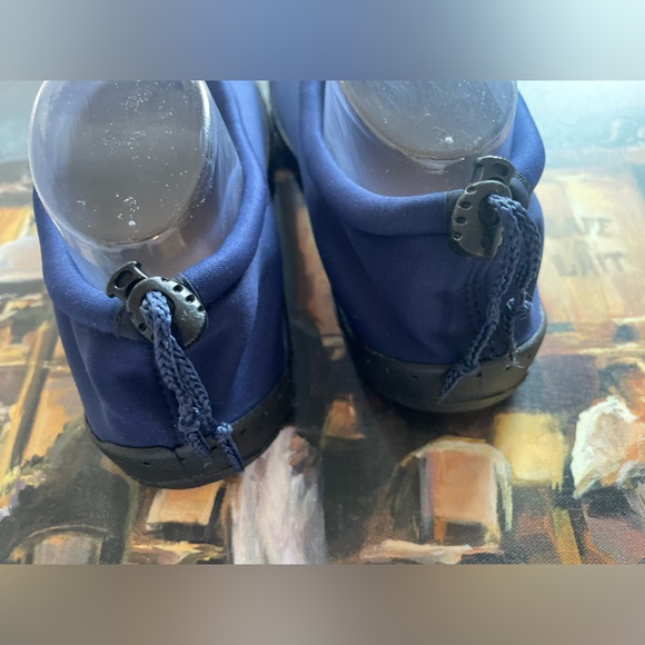 NEW WATER SHOES WOMENS MENS QUICKLY DRY AQUA SOCK ADJUSTABLE SZ 37/38 never worn - Picture 4 of 5